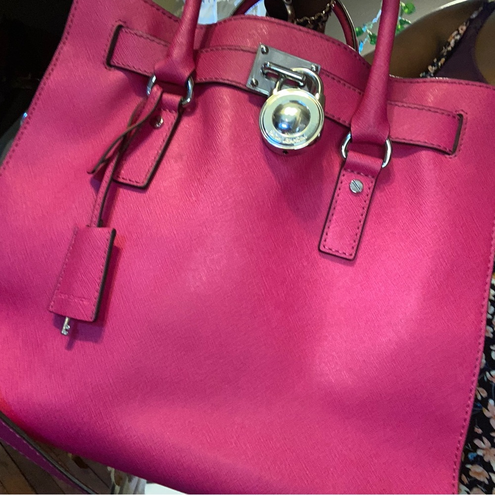 Michael Kors Jet Set magenta North South Satchel